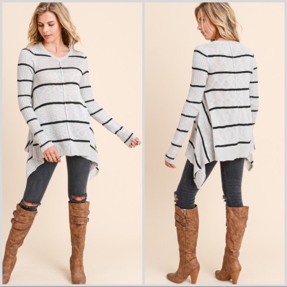 Des Feli Sweaters - Last 2 - Store Closing‼️ Shark Bite Striped Sweater